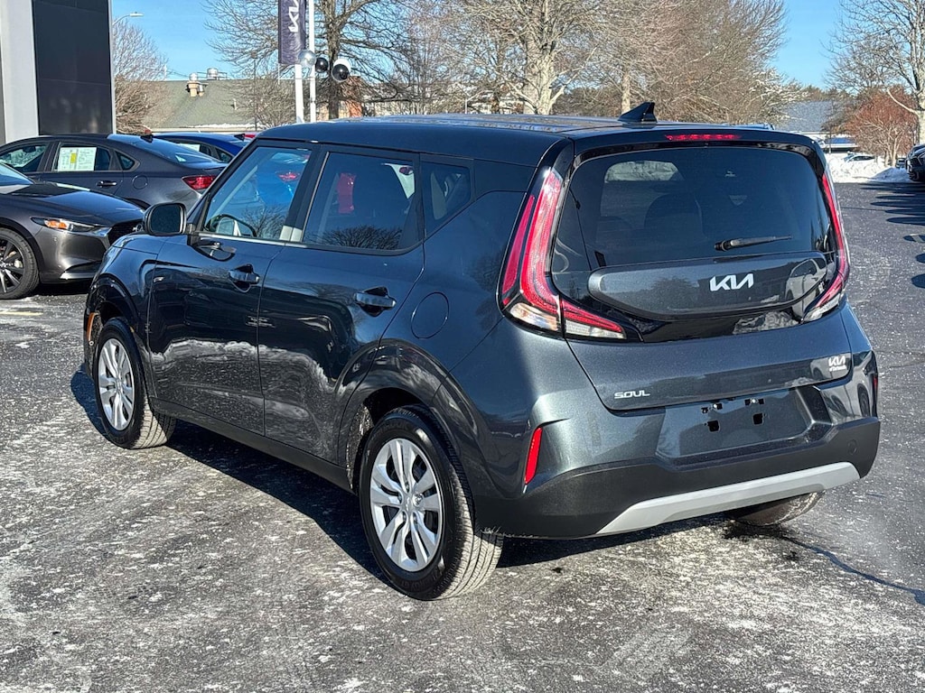 Used 2025 Kia Soul LX Hatchback