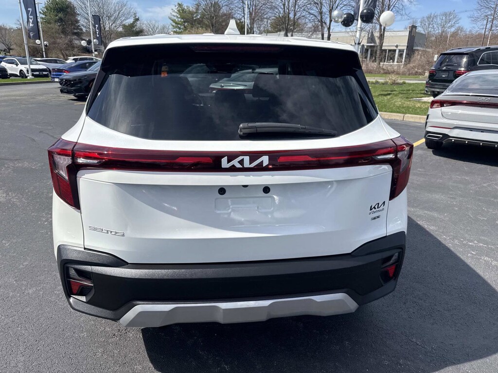 Used 2024 Kia Seltos LX SUV