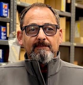 Staff member Roy Castro from ID_1db5a697ce8a