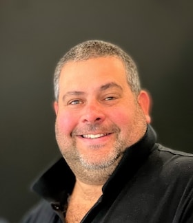 Staff member Jason Cunha from ID_a0abf3cb44a1