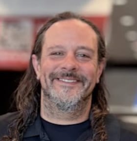 Staff member Keith Lourenco from ID_8db12c197c95
