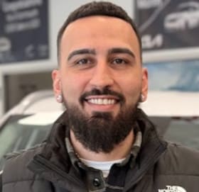 Staff member Chris Botelho from ID_8db12c197c95