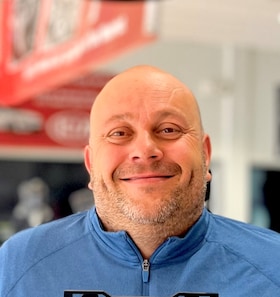 Staff member Mike Fortuna from ID_35343746d440