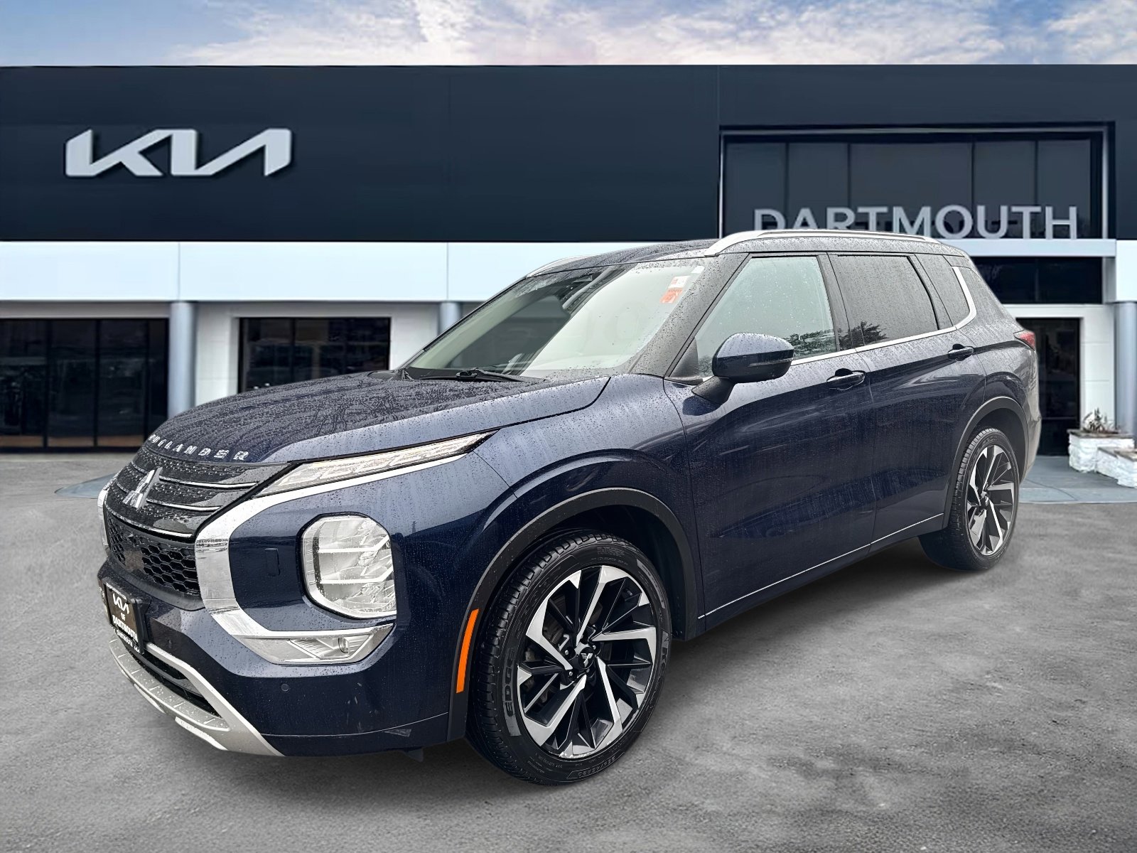 2022 Mitsubishi Outlander SEL Special Edition's photo