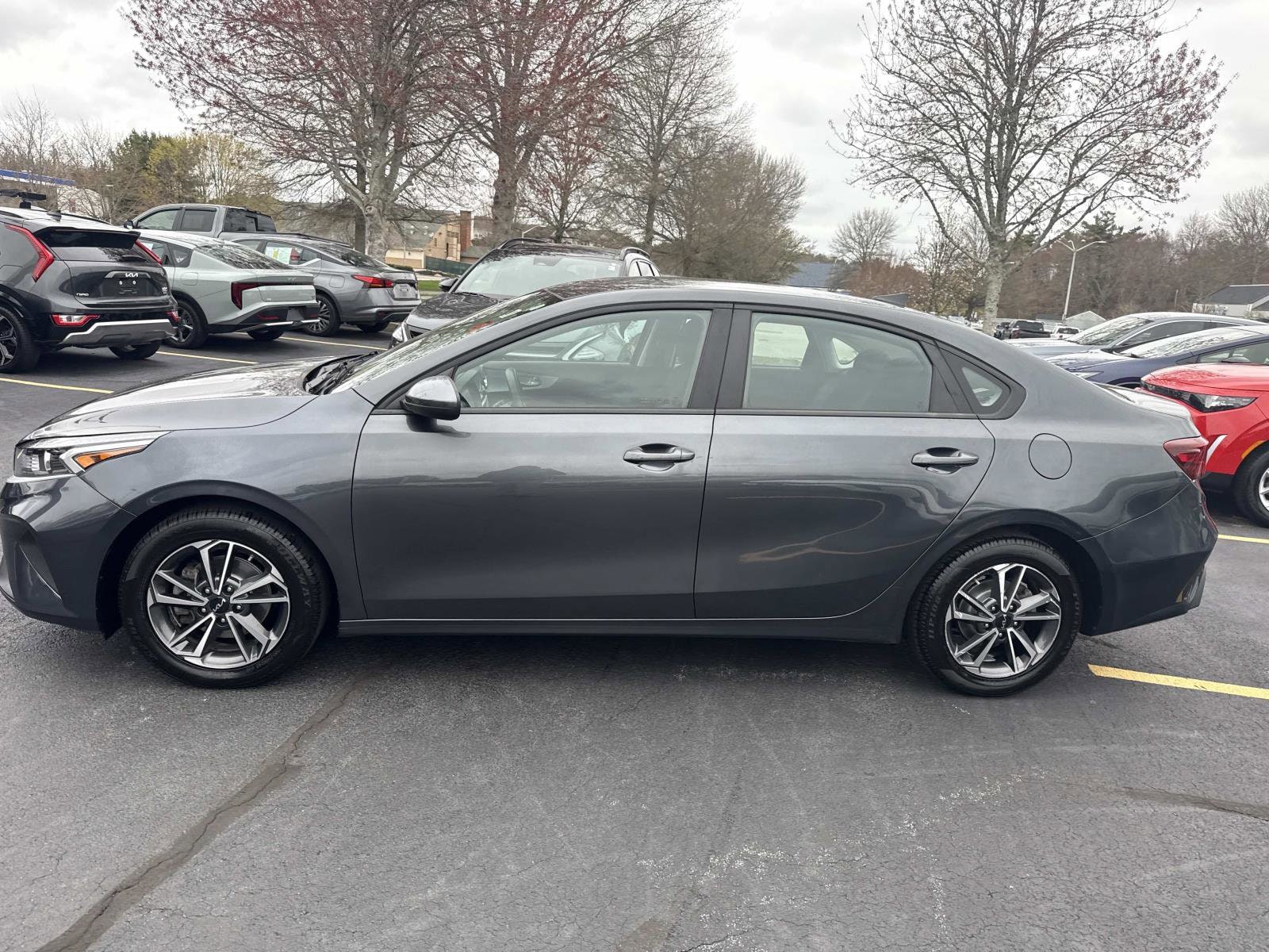 Used 2022 Kia FORTE LXS with VIN 3KPF24AD7NE461708 for sale in Dartmouth, MA