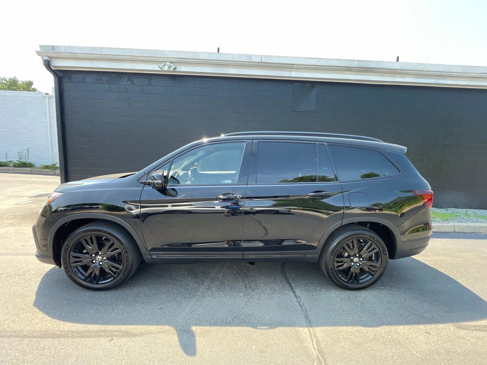 Used 2020 Honda Pilot Black Edition with VIN 5FNYF6H70LB056824 for sale in Dartmouth, MA