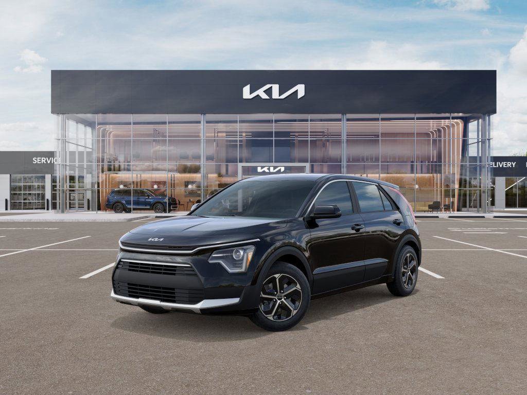 2025 Kia Niro LX's photo