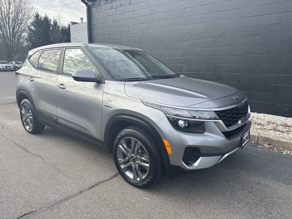 Used 2021 Kia Seltos LX SUV