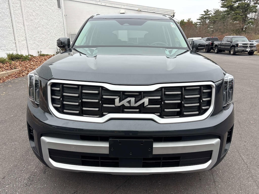 Used 2024 Kia Telluride S SUV
