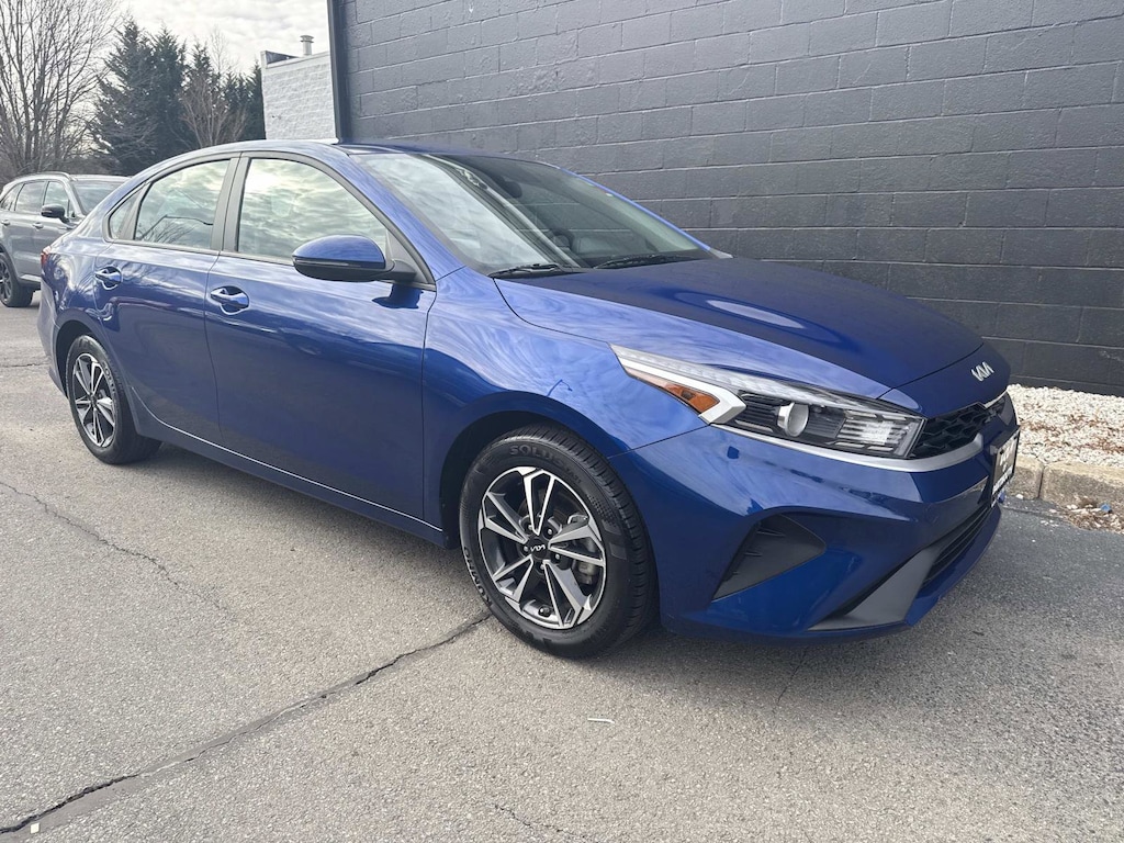 Used 2024 Kia Forte LXS Sedan