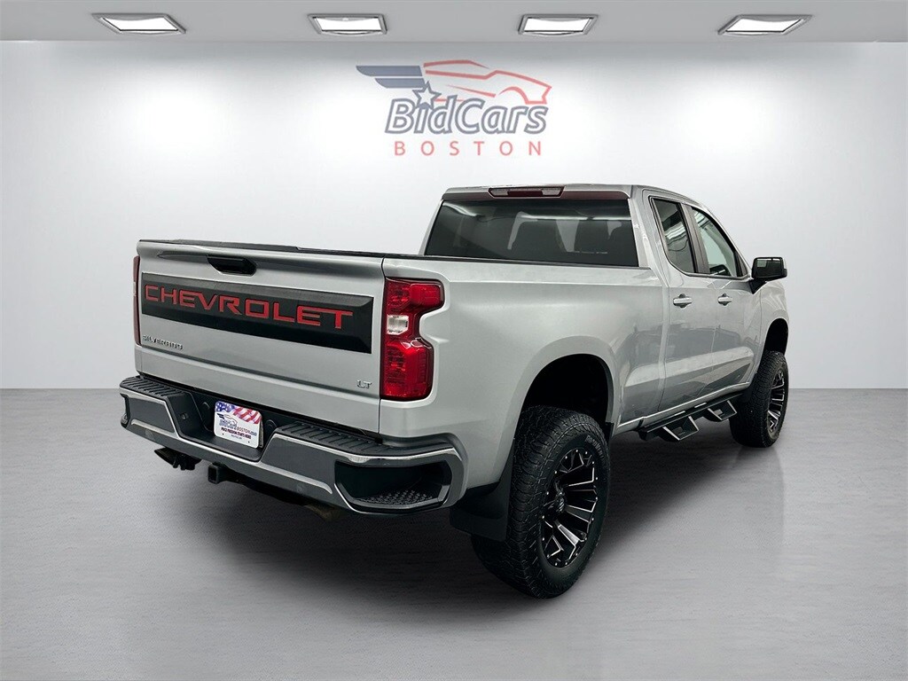 2020 Chevrolet Silverado 1500 LT photo 4