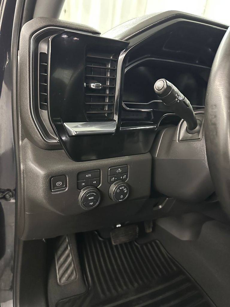 2023 Chevrolet Silverado 1500 LT - Photo 14