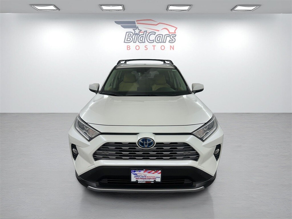 2019 Toyota RAV4 Hybrid Limited photo 2