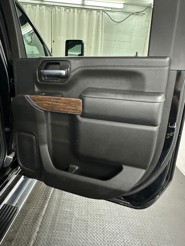 2023 Chevrolet Silverado 2500HD High Country - Photo 33