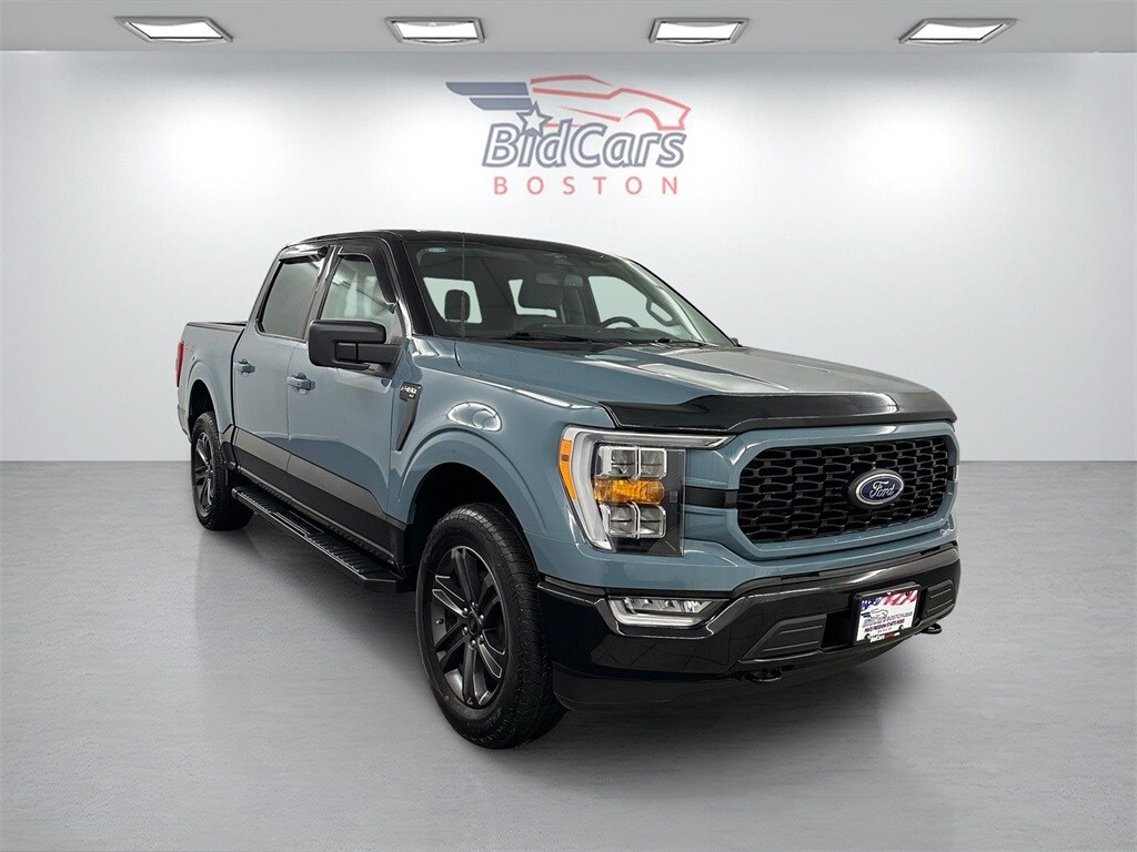 2023 Ford F-150 XLT photo 2