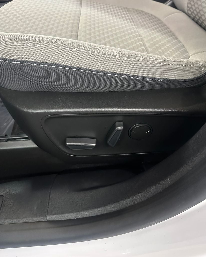 2022 Ford Escape SE - Photo 13
