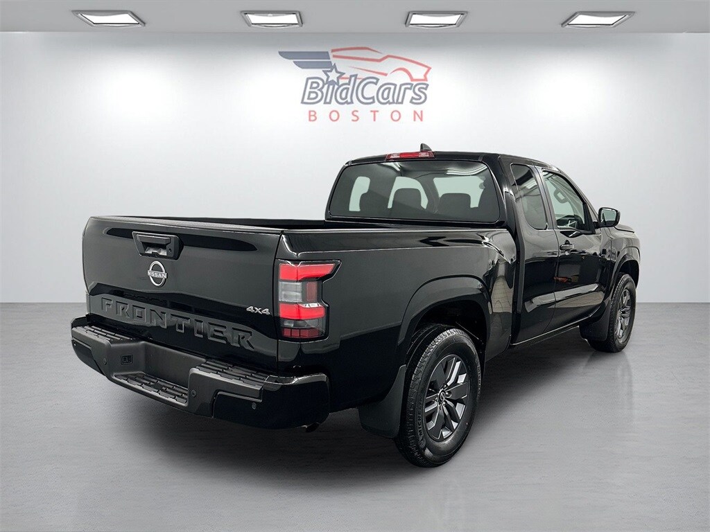 2025 Nissan Frontier SV photo 4