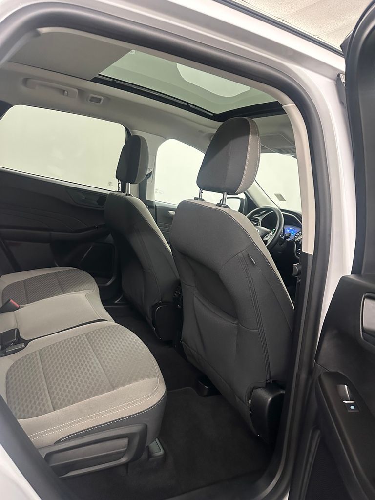 2022 Ford Escape SE - Photo 30