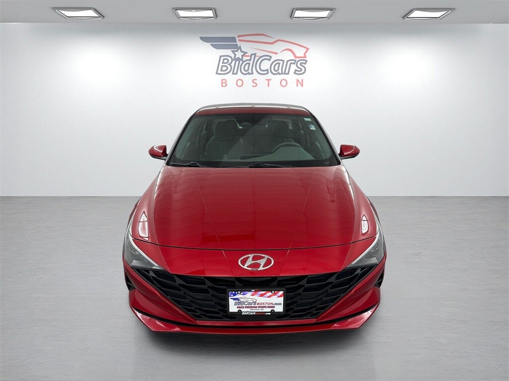 2021 Hyundai Elantra SEL photo 2