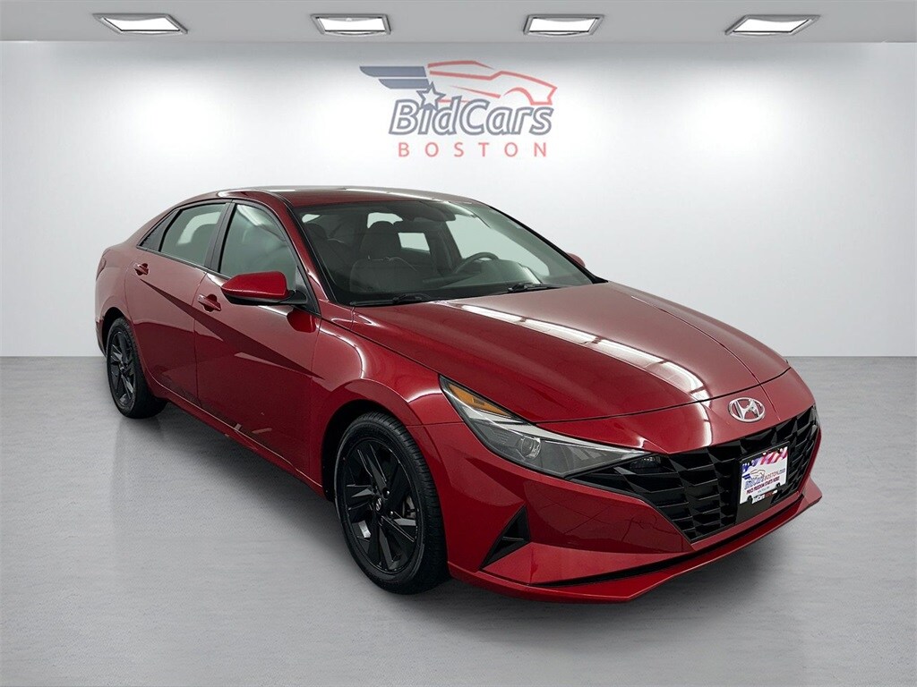 2021 Hyundai Elantra SEL photo 3