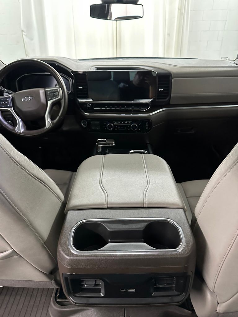 2024 Chevrolet Silverado 1500 RST - Photo 25
