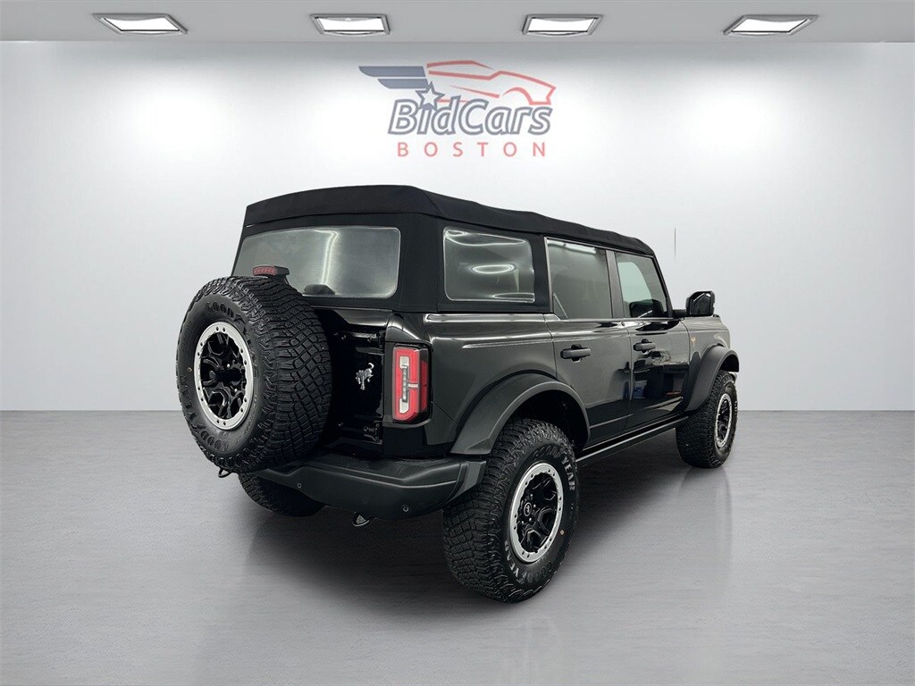 2022 Ford Bronco Badlands photo 4