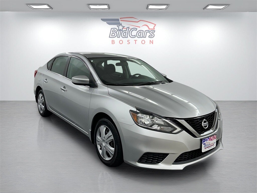 2017 Nissan Sentra S photo 3