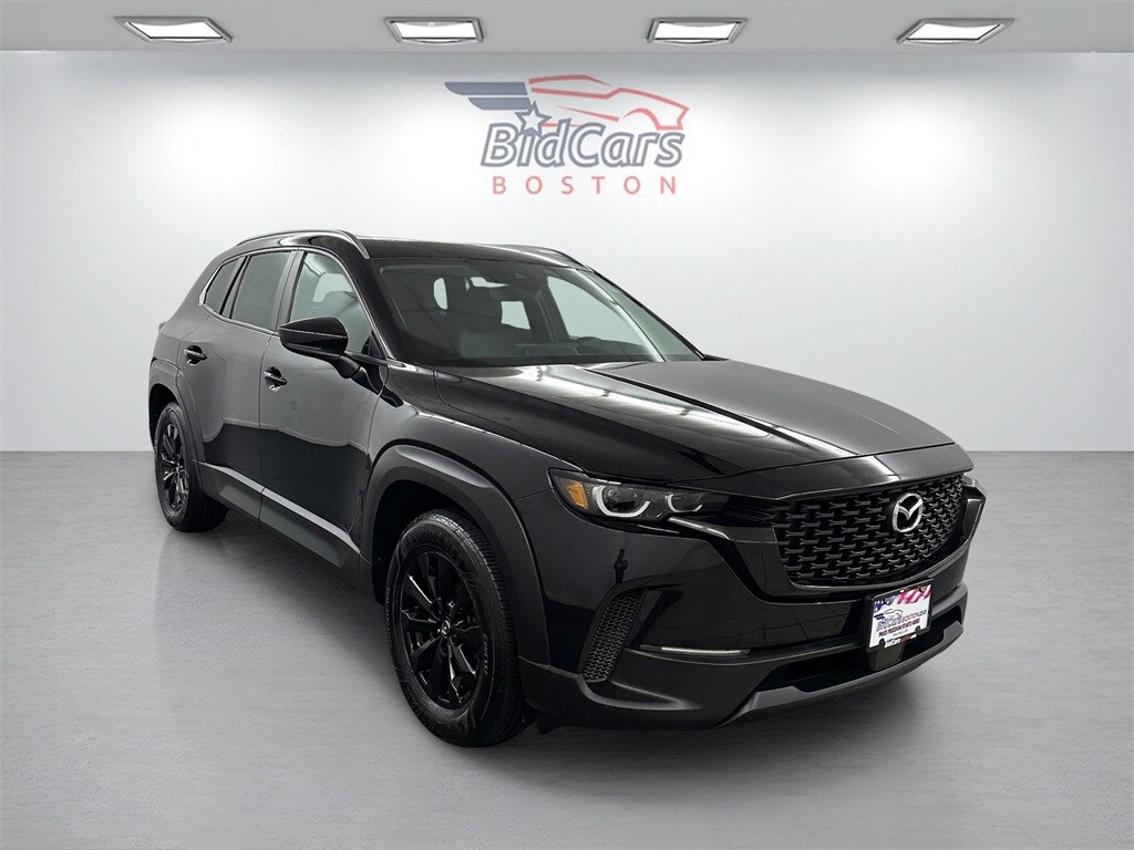 2023 Mazda CX-50 2.5 Preferred Plus photo 3