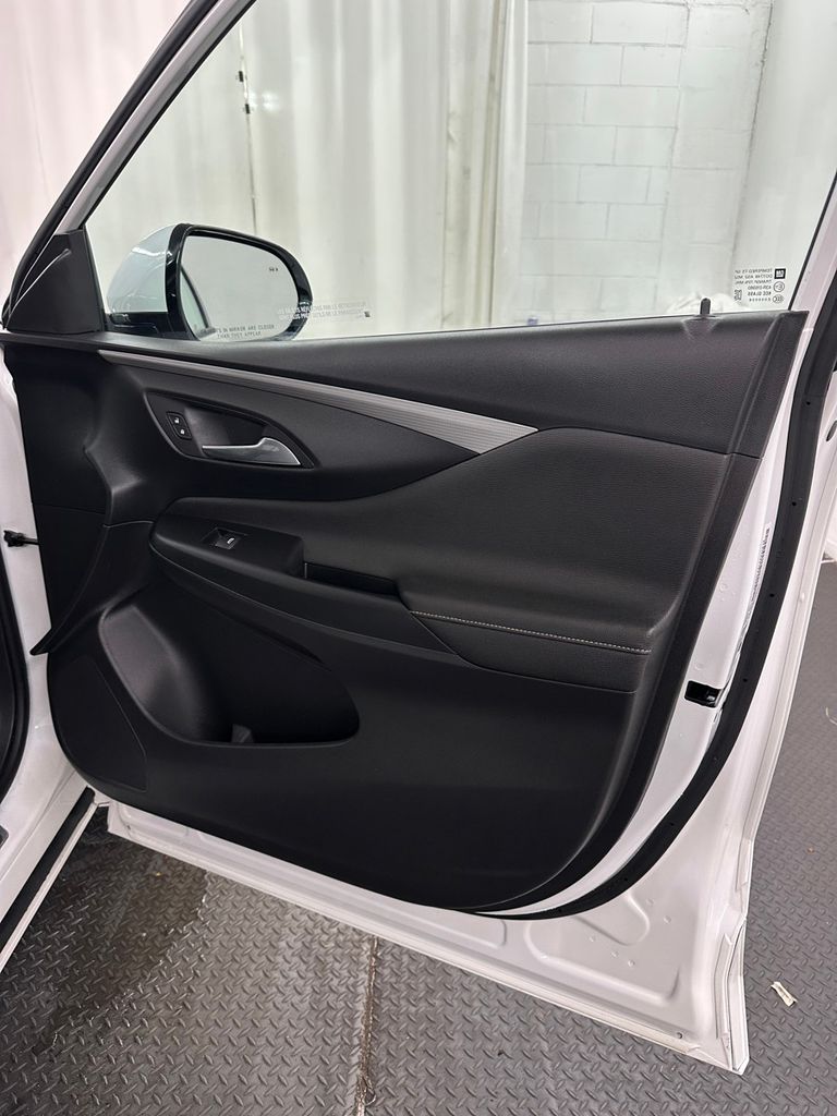 2025 Buick Envista Avenir - Photo 32