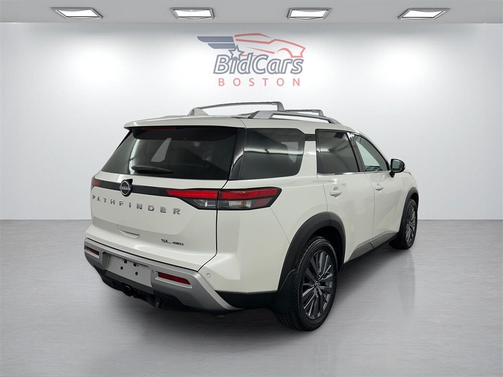 2022 Nissan Pathfinder SL photo 4
