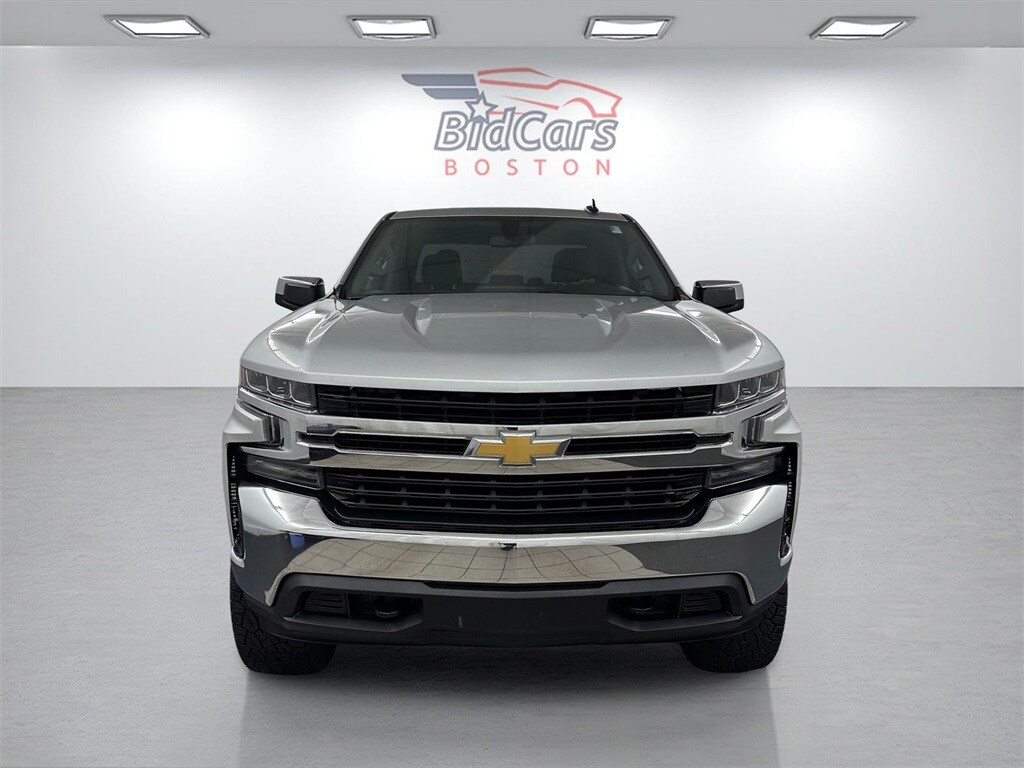 2020 Chevrolet Silverado 1500 LT photo 2