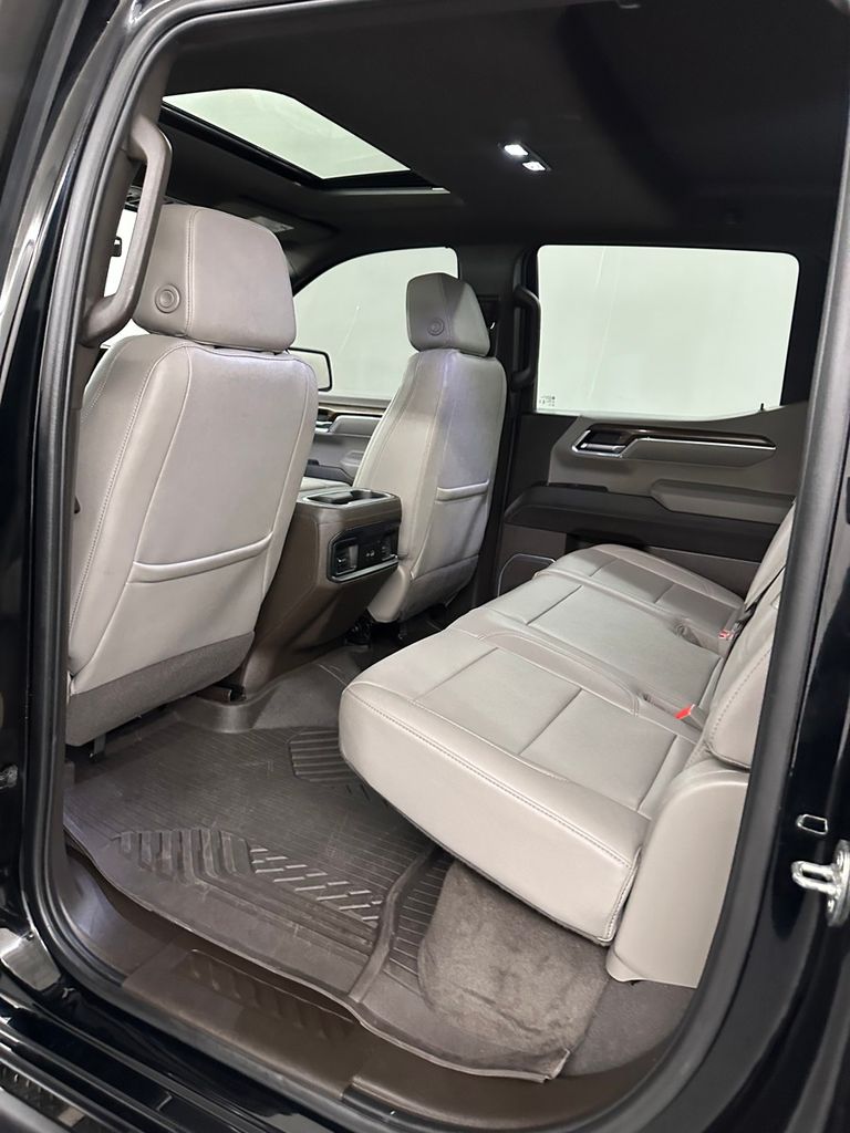 2024 Chevrolet Silverado 1500 RST - Photo 28