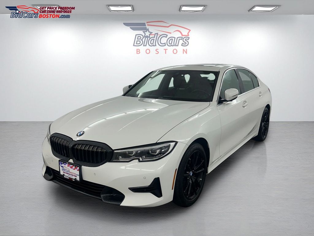 2020 BMW 3 Series 330i xDrive Sedan's photo
