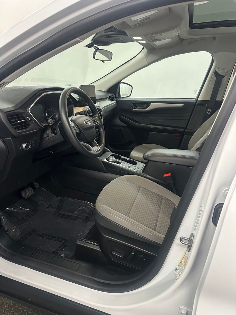 2022 Ford Escape SE - Photo 10