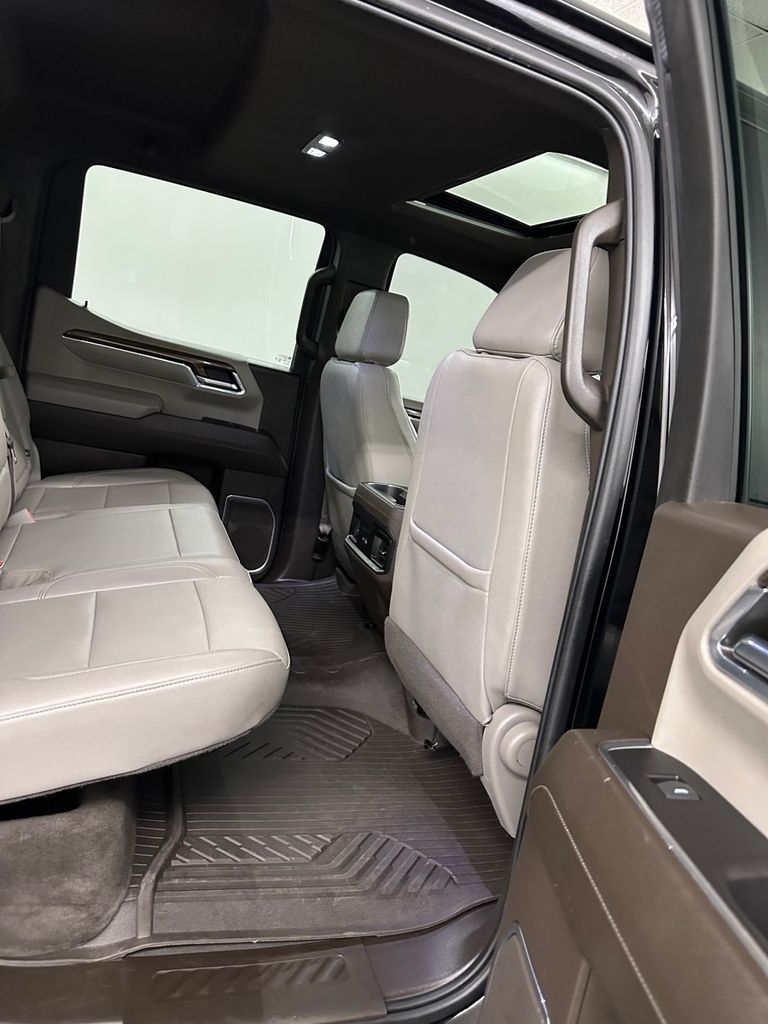 2024 Chevrolet Silverado 1500 RST - Photo 37