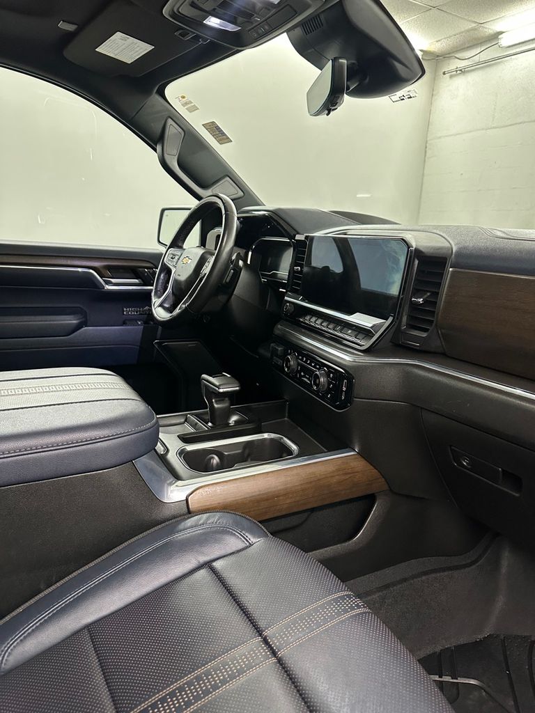 2024 Chevrolet Silverado 1500 High Country - Photo 41