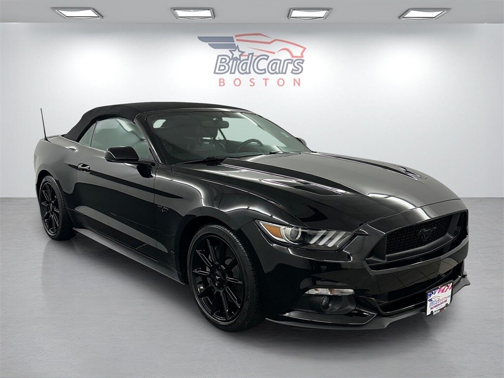 2016 Ford Mustang GT Premium Convertible photo 3