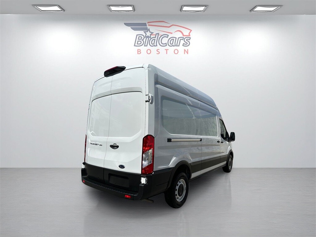 2023 Ford Transit photo 4