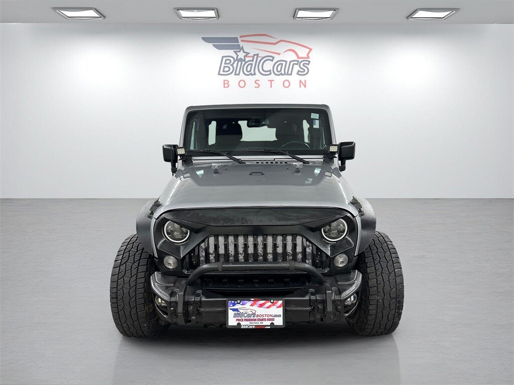2016 Jeep Wrangler Unlimited Sport photo 2