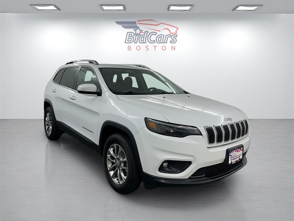 2019 Jeep Cherokee Latitude photo 2