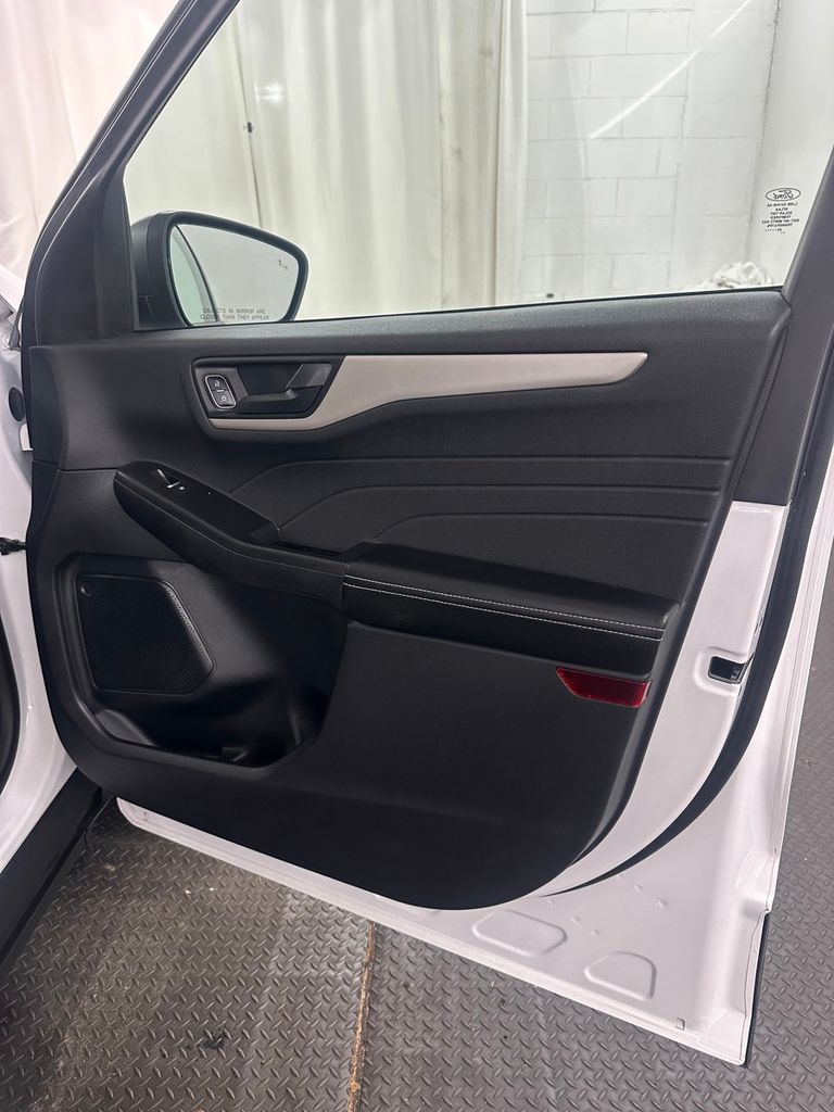 2022 Ford Escape SE - Photo 31
