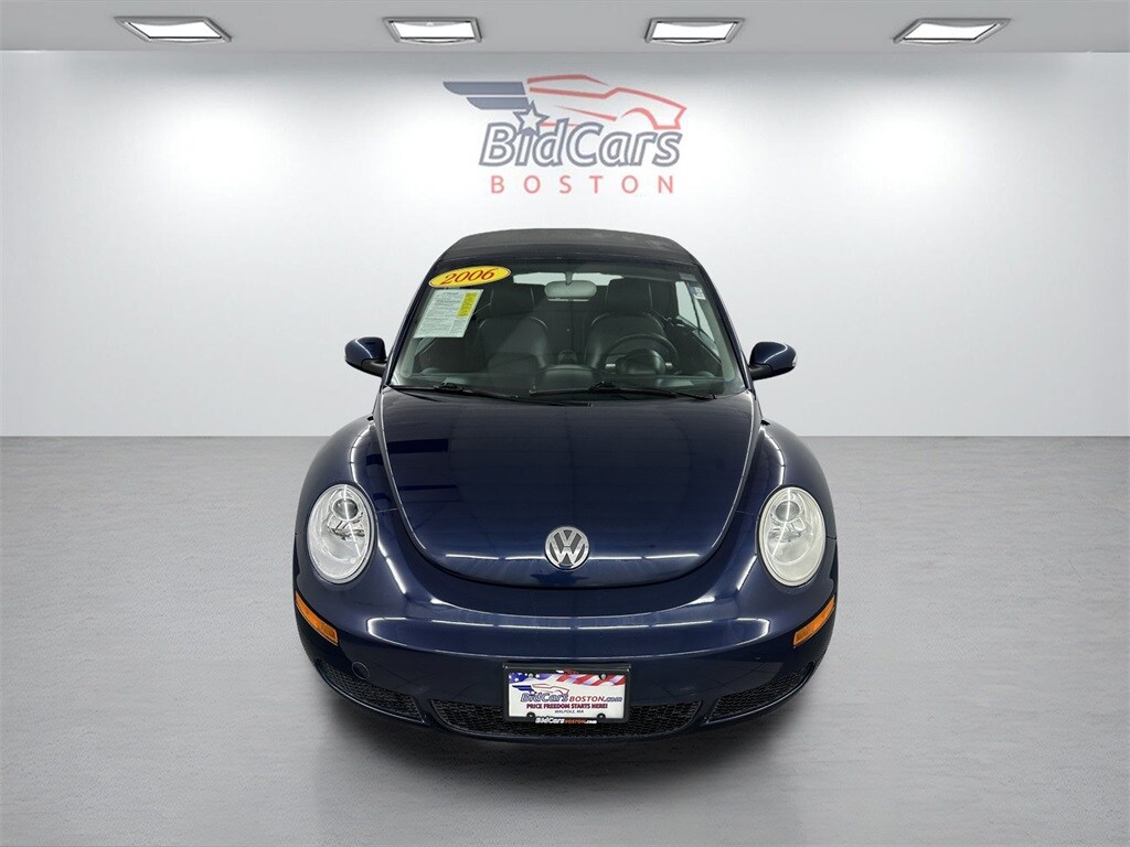 2006 Volkswagen Beetle 2.5L Convertible photo 2