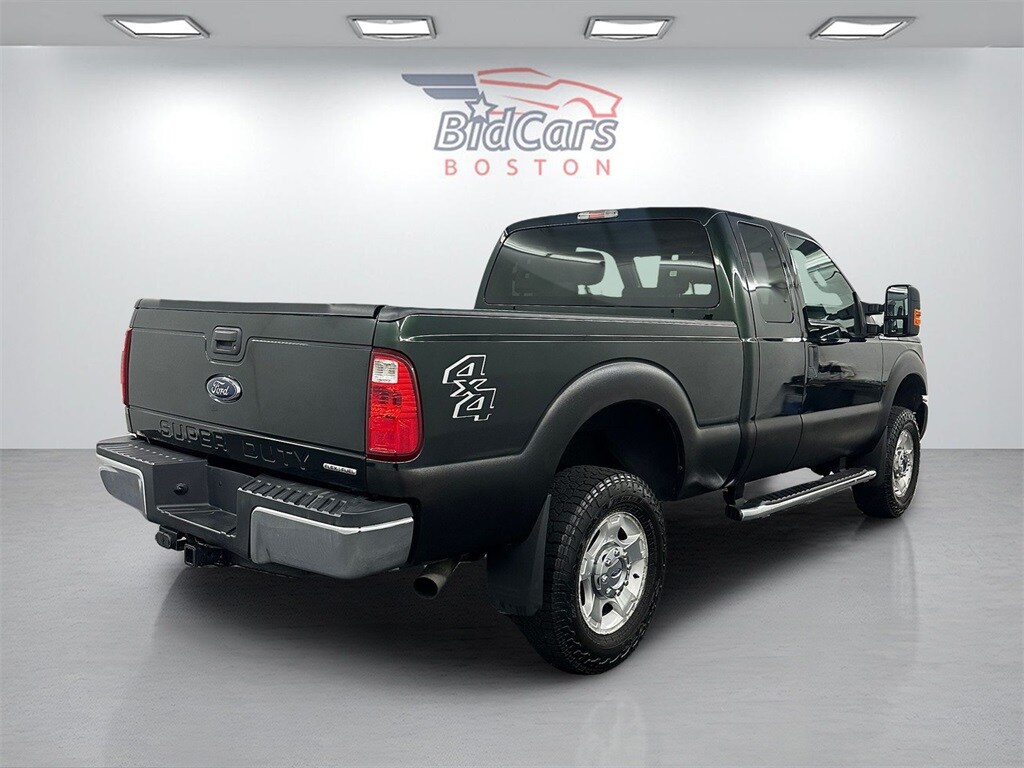 2015 Ford F-250 XLT photo 3