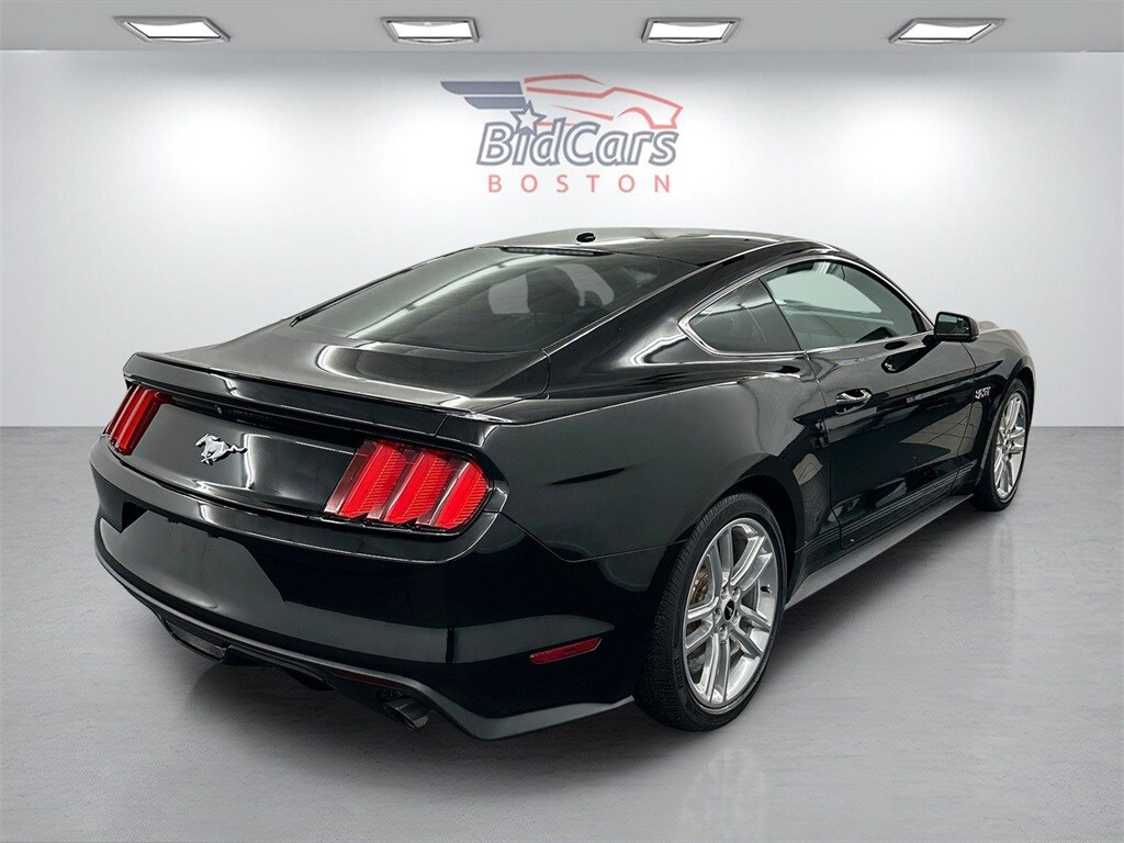 2016 Ford Mustang EcoBoost Premium photo 4