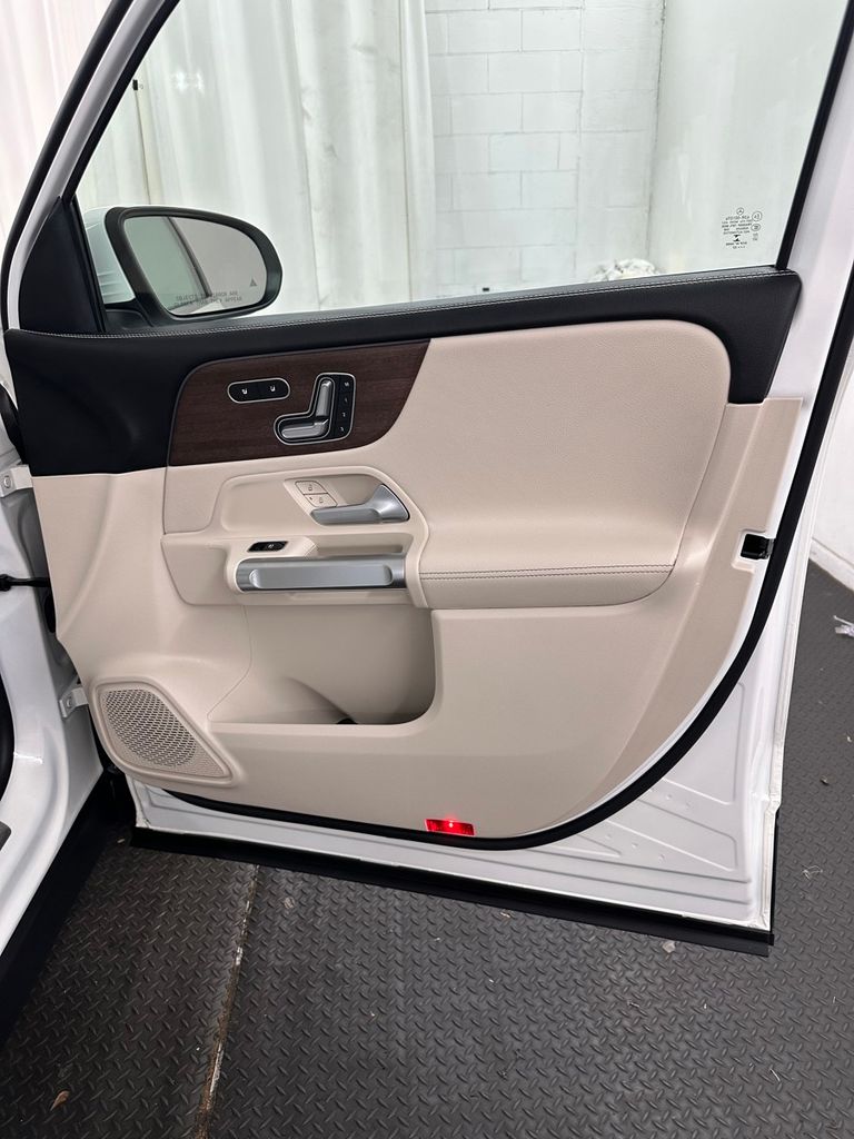 2022 Mercedes-Benz GLB Base - Photo 32