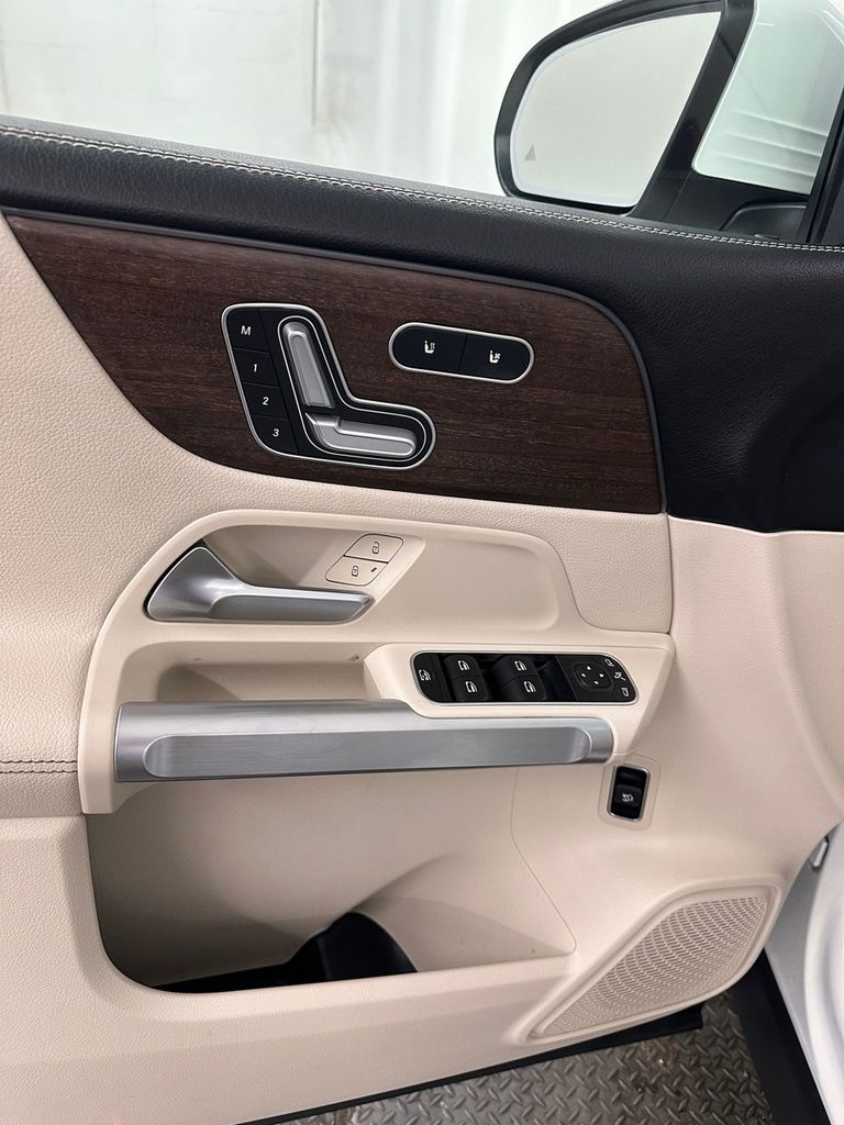 2022 Mercedes-Benz GLB Base - Photo 9