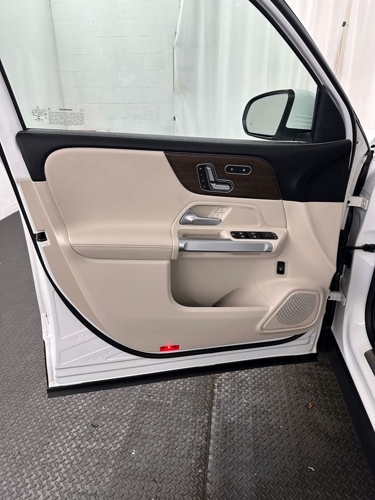 2022 Mercedes-Benz GLB Base - Photo 8