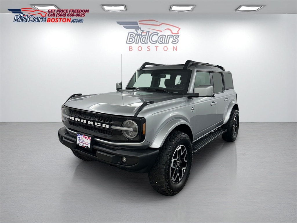 2024 Ford Bronco Outer Banks's photo