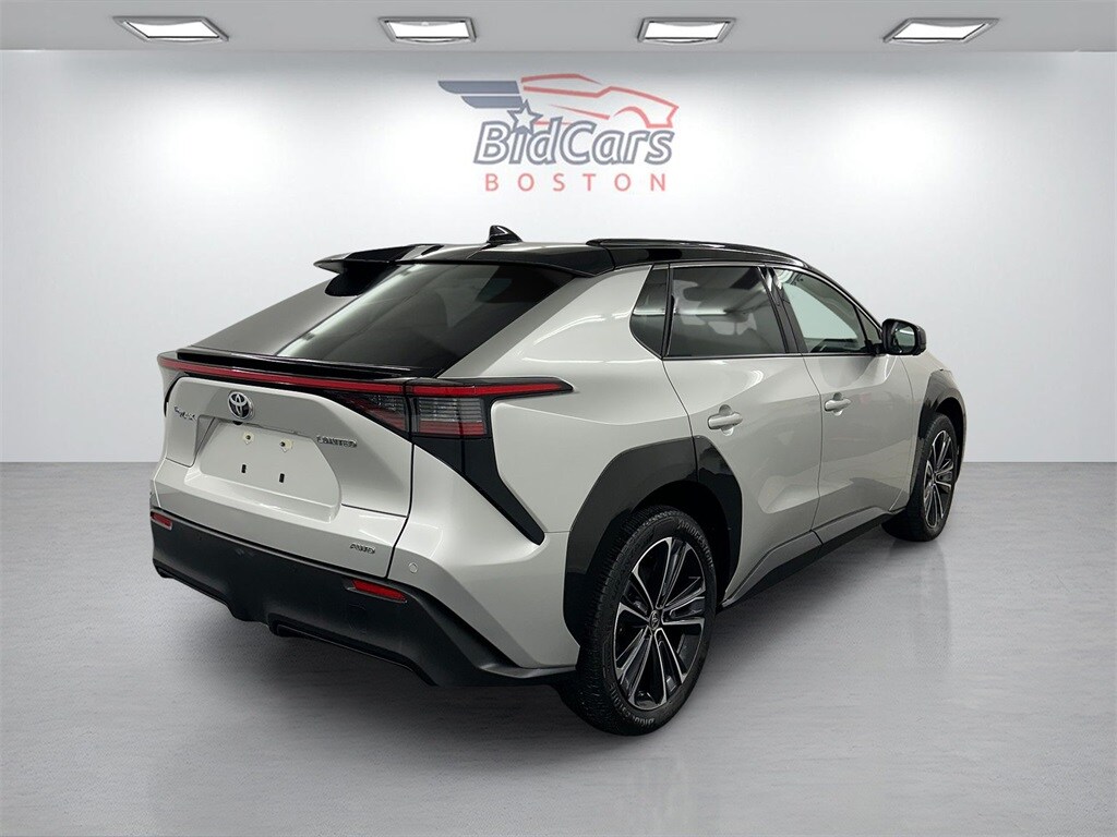 2023 Toyota bZ4X Limited photo 4