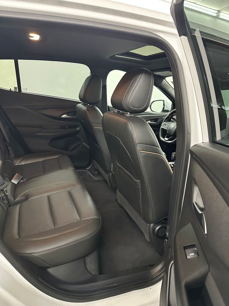 2025 Buick Envista Avenir - Photo 31